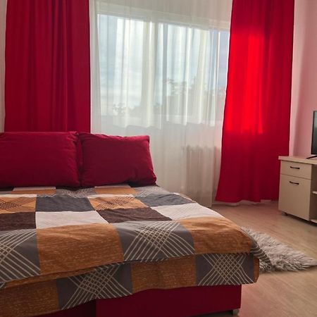 Apart Uta 2 Lägenhet Arad Exteriör bild